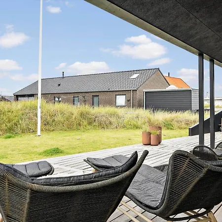 1180-ringkobing-lodbergsvej-74 * Søndervig